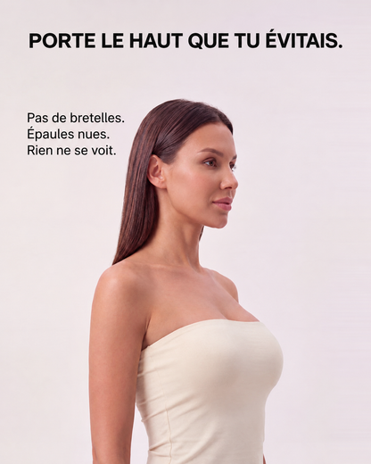 Soutien-gorge strapless Solina sous un top bustier, sans bretelles visibles